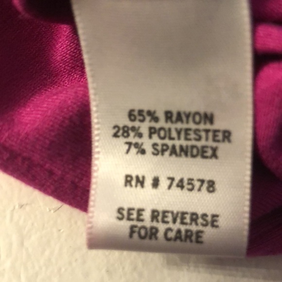 Gorgeous Hot Pink Cache top - Picture 7 of 8